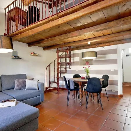 Pellegrino 2 Apartment *